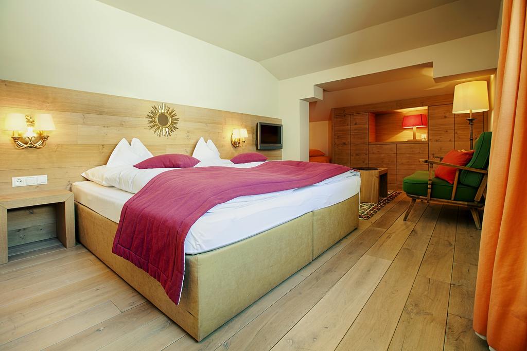 Hinterwies - Ski In / Lodge / Dine Lech am Arlberg Room photo