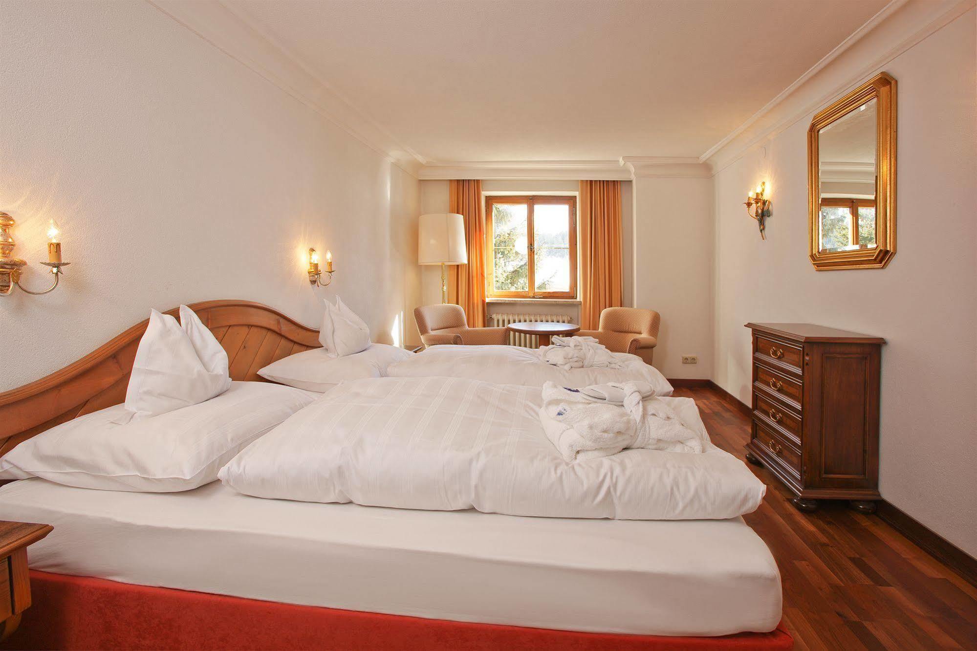 Hinterwies - Ski In / Lodge / Dine Lech am Arlberg Exterior photo