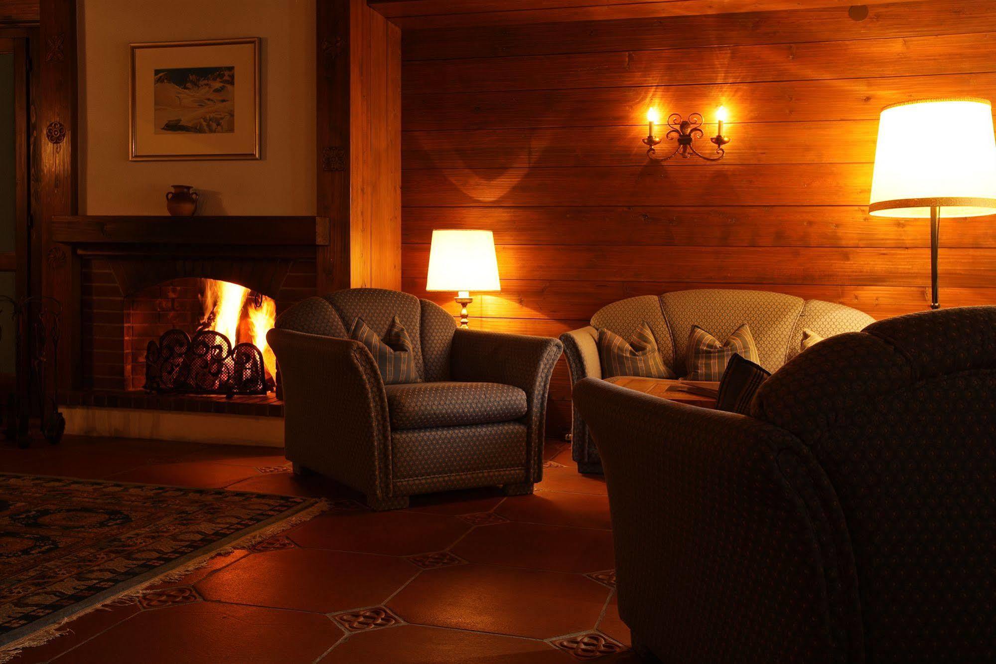 Hinterwies - Ski In / Lodge / Dine Lech am Arlberg Exterior photo
